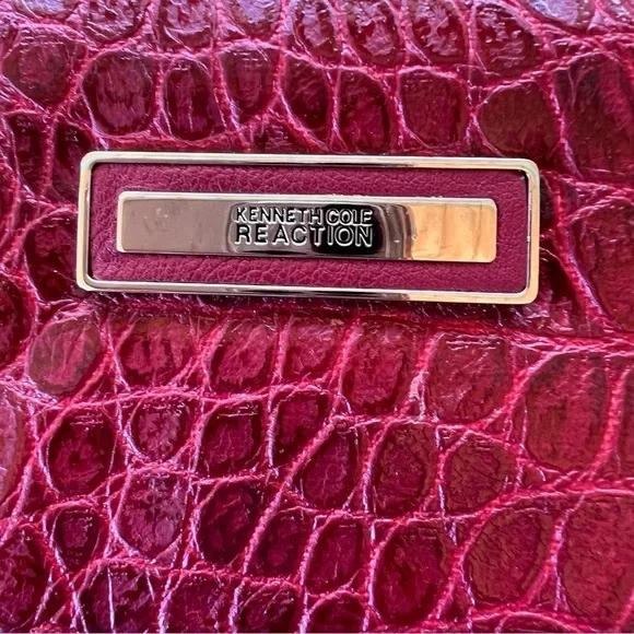 CLEARANCE MINI WALLET Kenneth Cole Reaction Red Small Crossbody CROC BAG NWT 4x6 - Picture 4 of 10